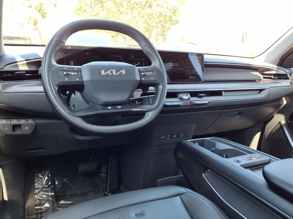 New 2026 Ebony Black Kia Wind AWD image 13