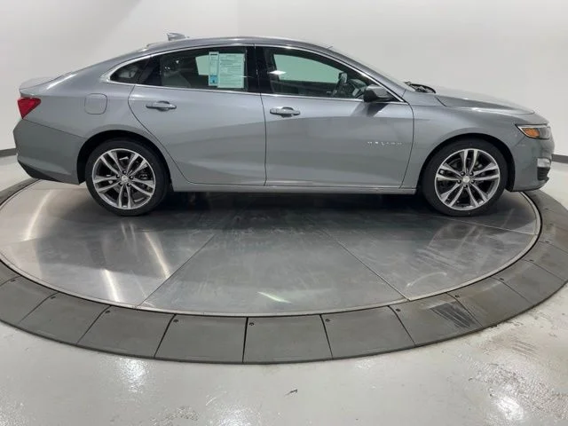 Used 2025 Gray Chevrolet LT image 6