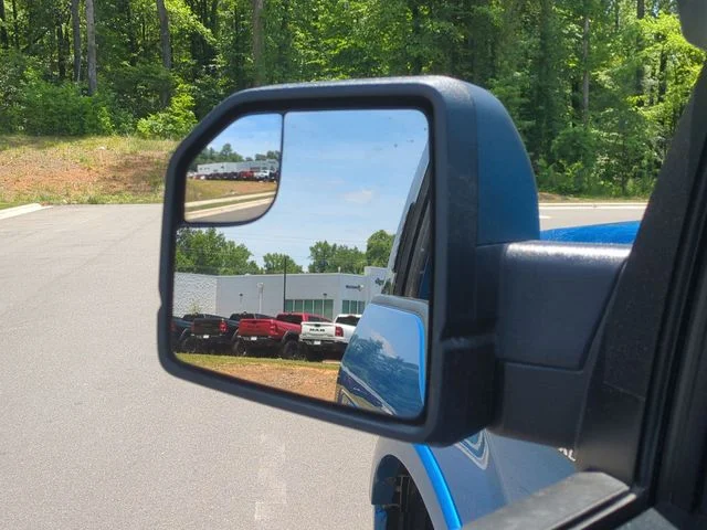 Used 2020 Blue Ford XLT image 18