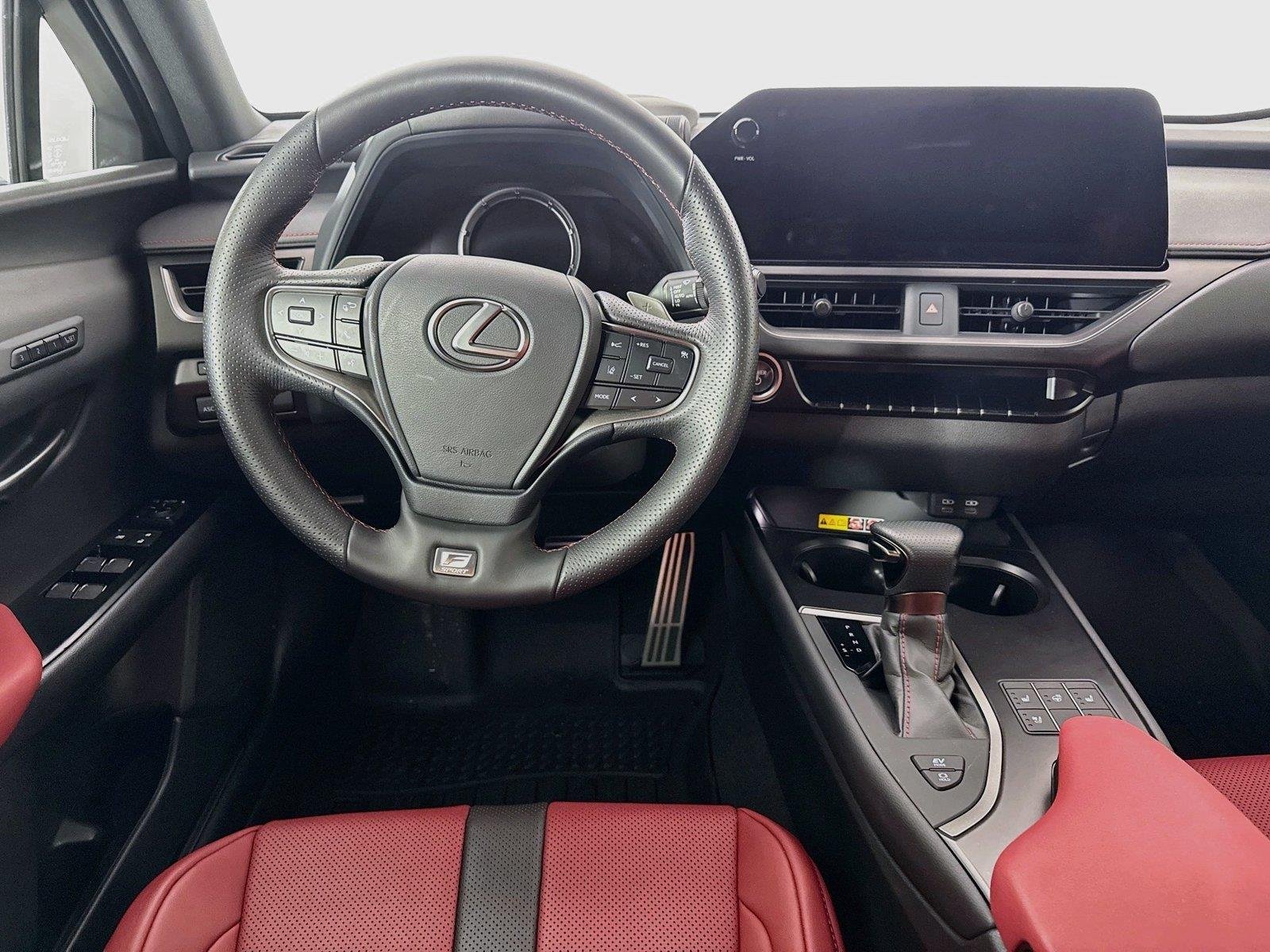 Used 2024 Iridium w/ Obsidian Roof Lexus UX 250h F SPORT Handling image 33