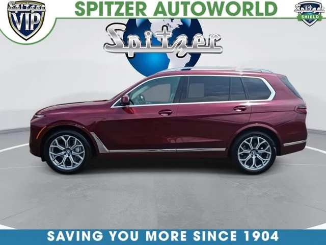 Used 2025 Red BMW xDrive40i image 10