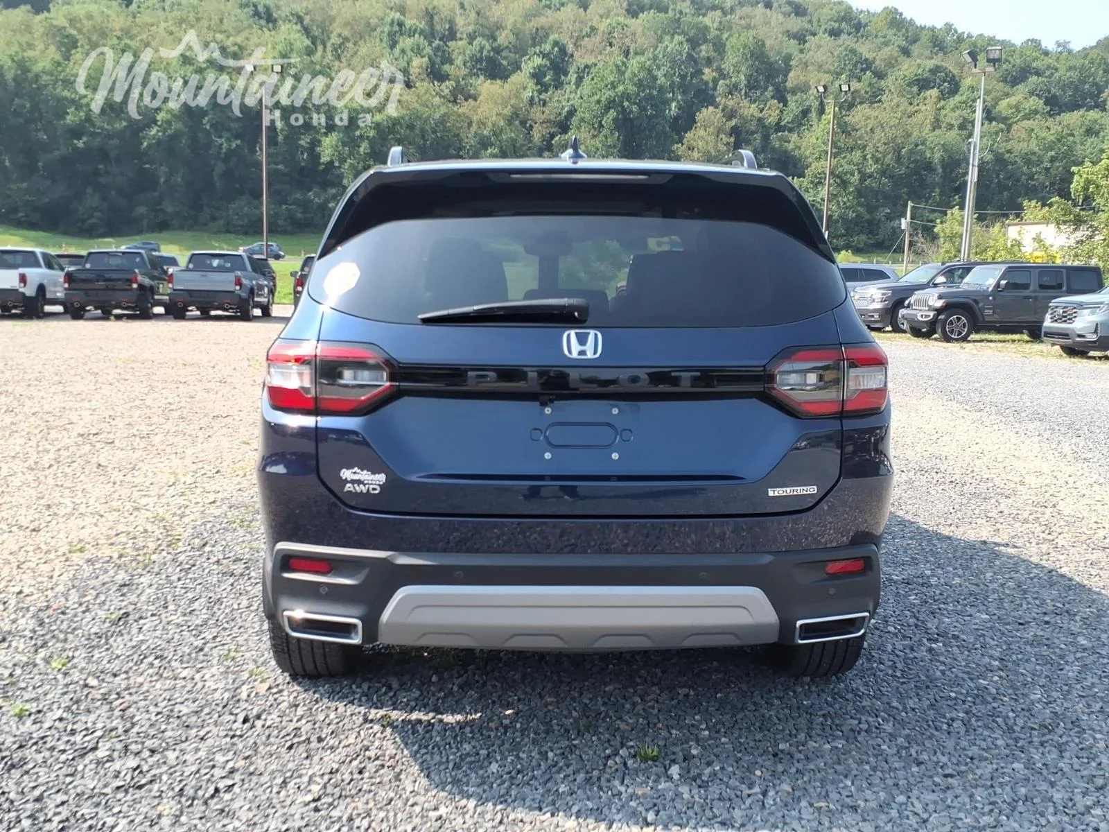 Used 2025 Obsidian Blue Pearl Honda Touring image 7