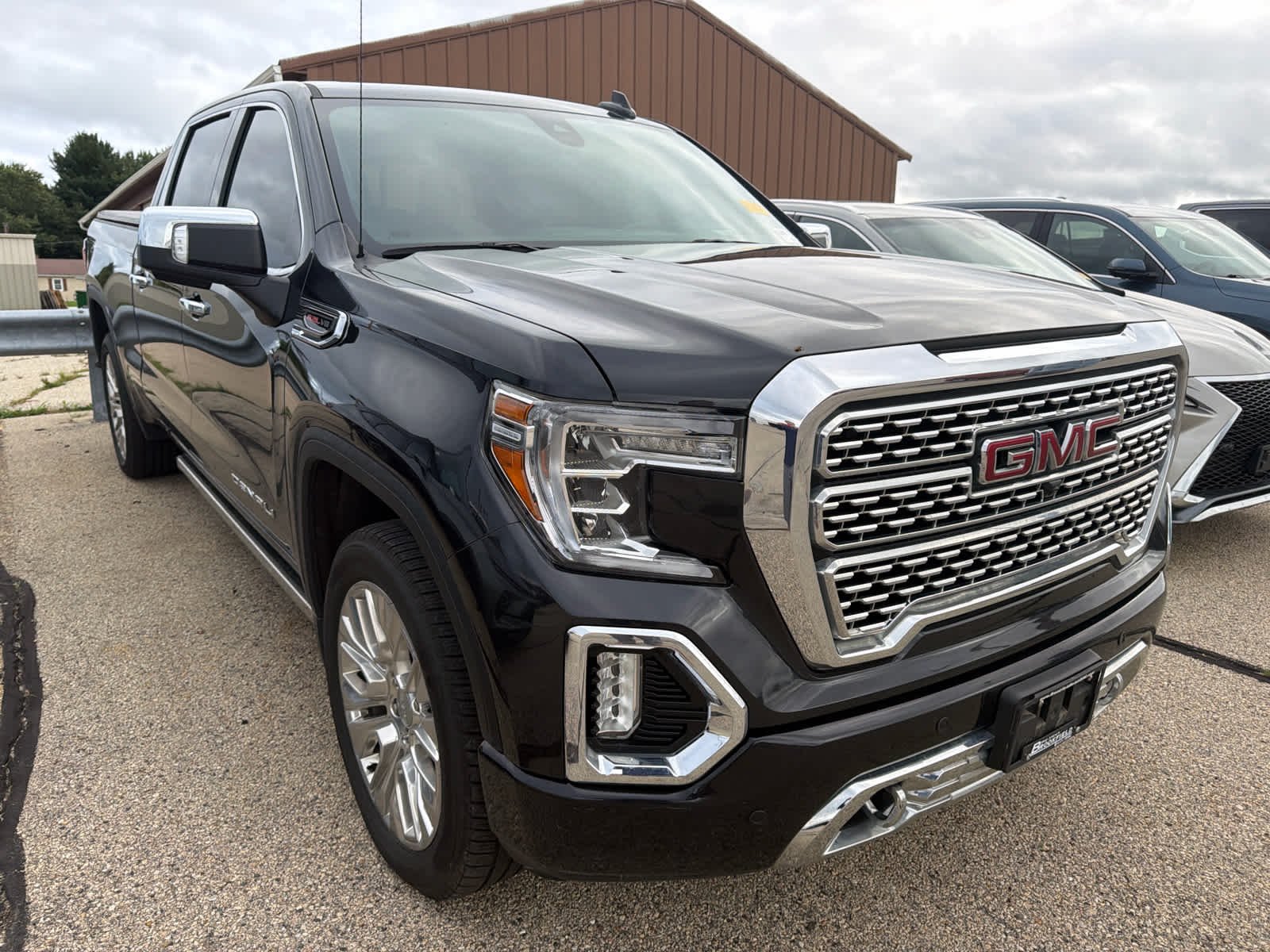 Used 2020 CARBON BLACK METALLIC GMC Denali image 3