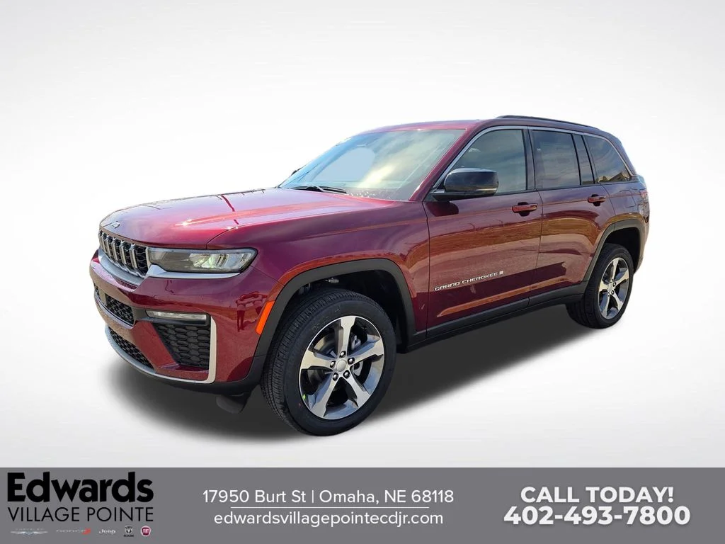 New 2026 Velvet Red Pearl-Coat Exterior Paint Jeep Limited image 7
