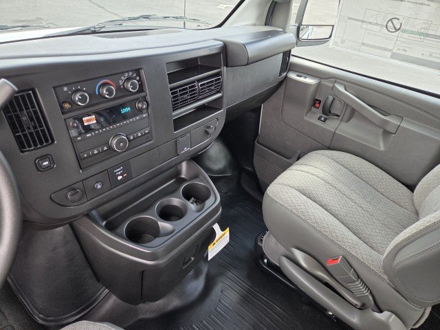 2026 Chevrolet Express Cargo Work Van - Photo 24