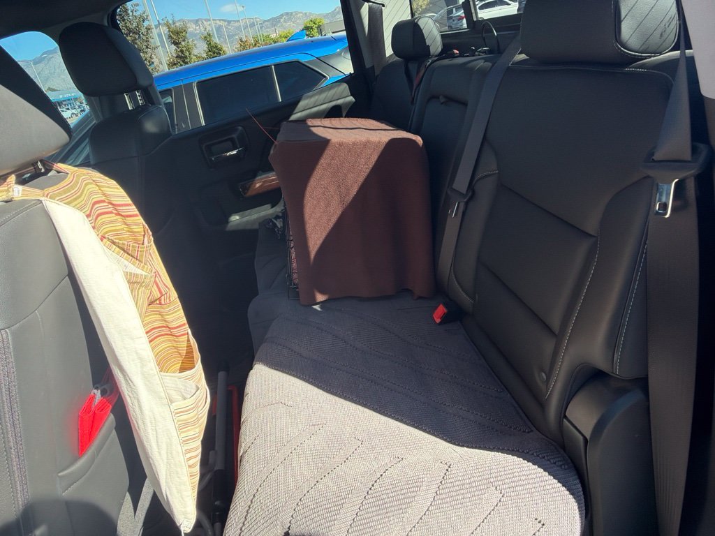 Used 2018 Black GMC SLT image 13