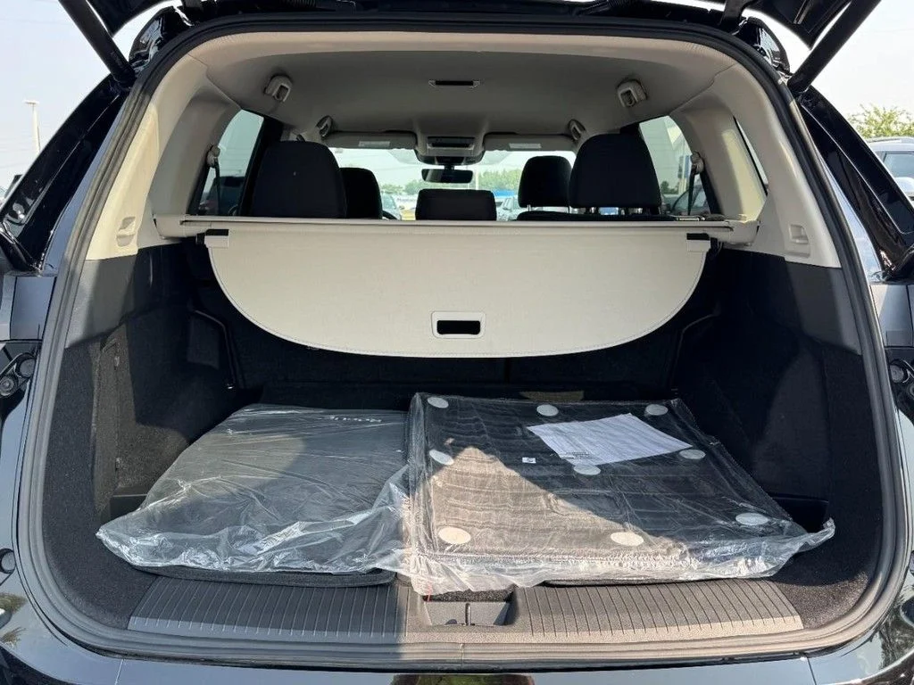 2025 Nissan Rogue SV - Photo 6