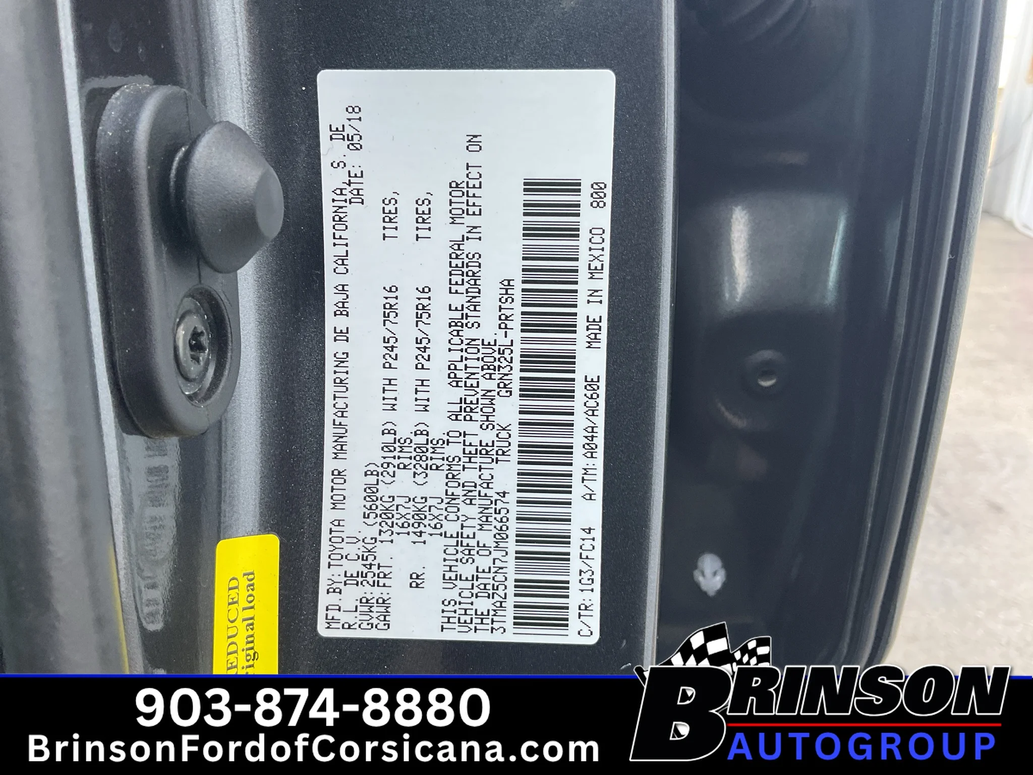 Used 2018 Magnetic Gray Metallic Toyota SR5 image 29