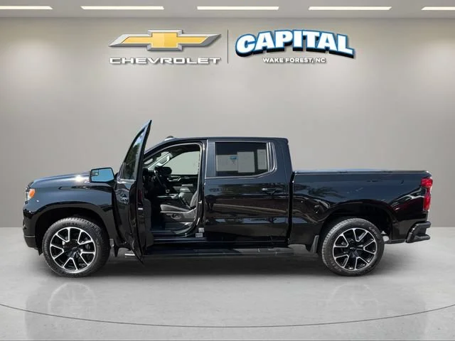 Used 2025 Black Chevrolet RST image 3