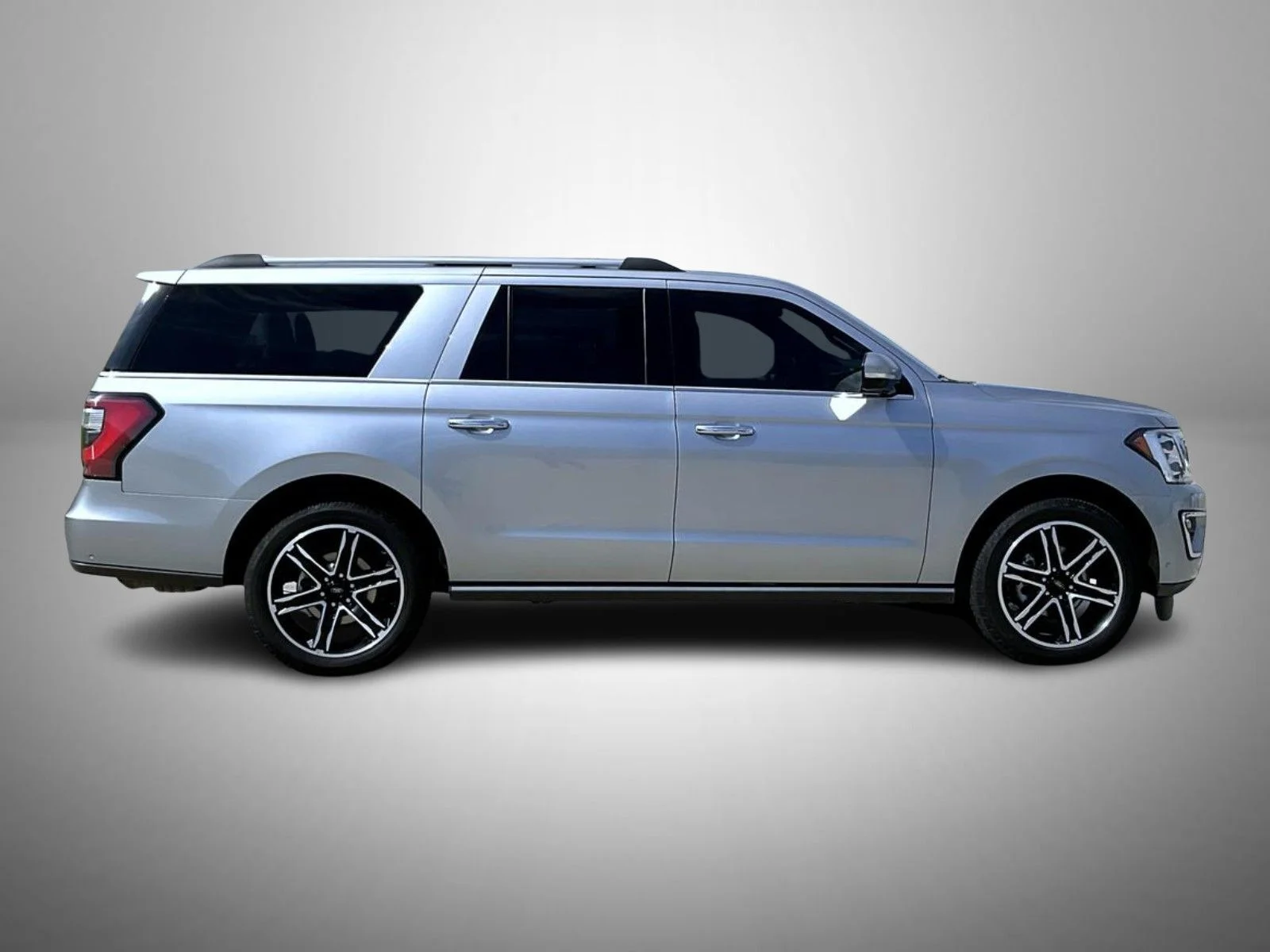 Used 2021 Silver Ford Limited image 4