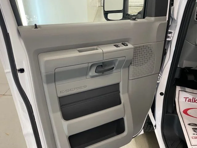 New 2025 Oxford White Ford E-350 SRW image 12