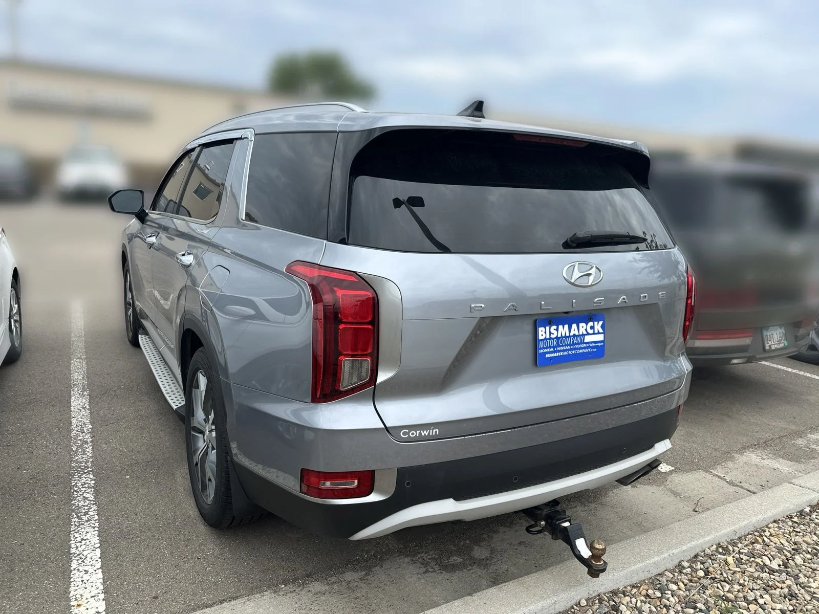 Used 2020 Silver Hyundai SEL image 4