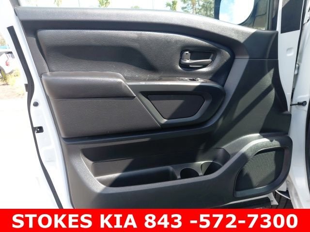 Used 2018 White Nissan S image 20