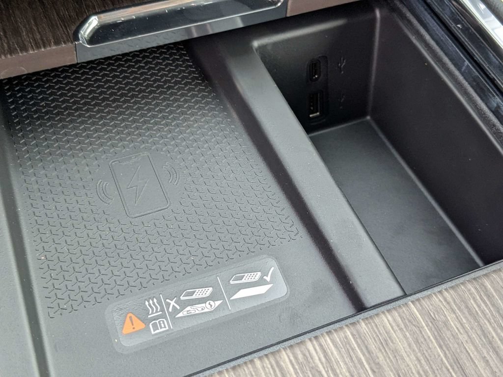 2026 GMC Acadia Denali - Photo 22