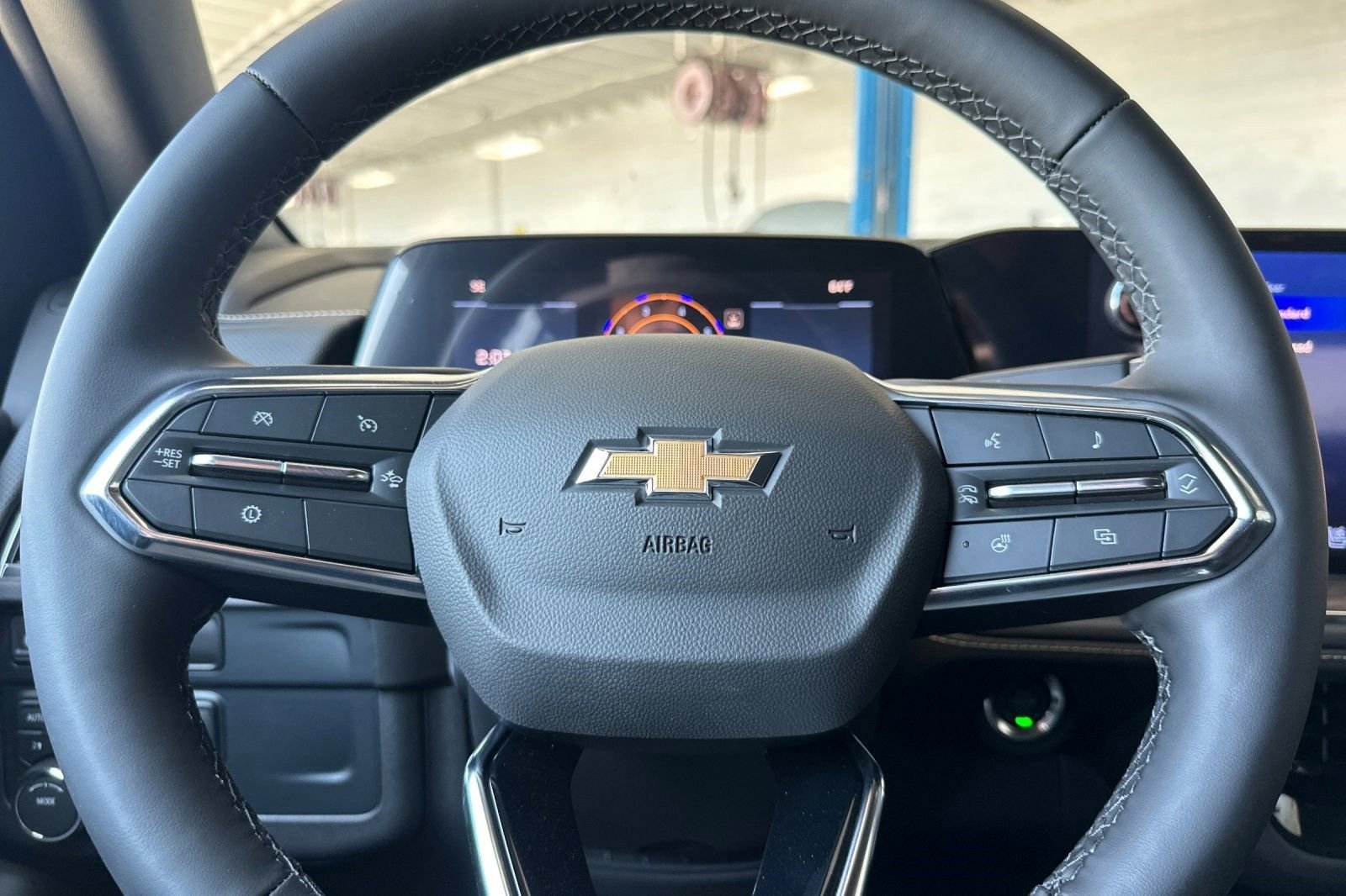 2025 Chevrolet Suburban Premier - Photo 28