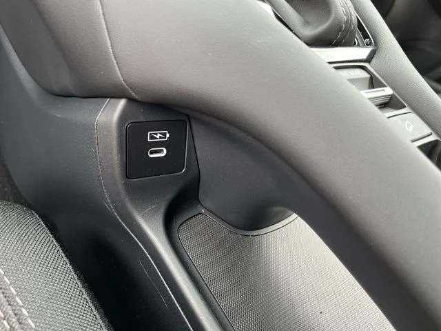 New 2027 Platinum White Pearl Honda LX image 21