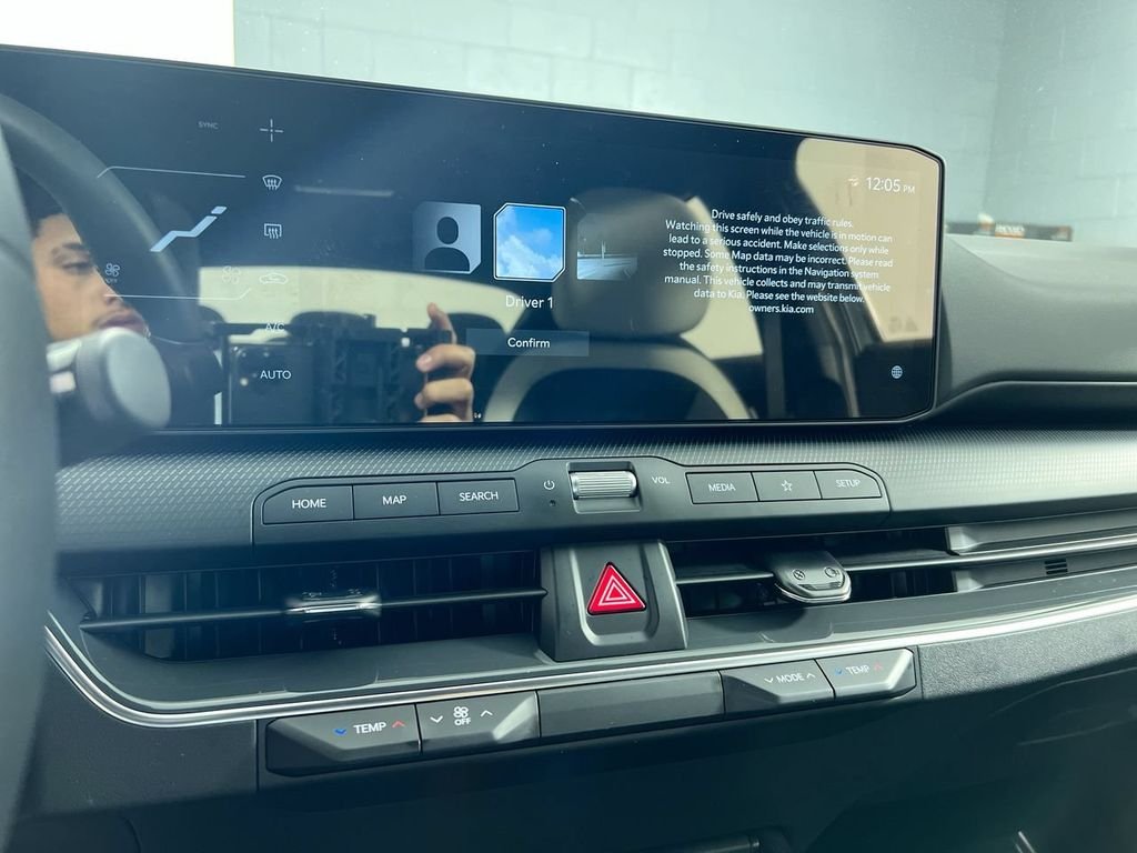 New 2026 Steel Gray Kia GT-Line image 27