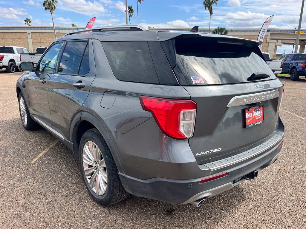 Used 2023 Gray Ford Limited image 4