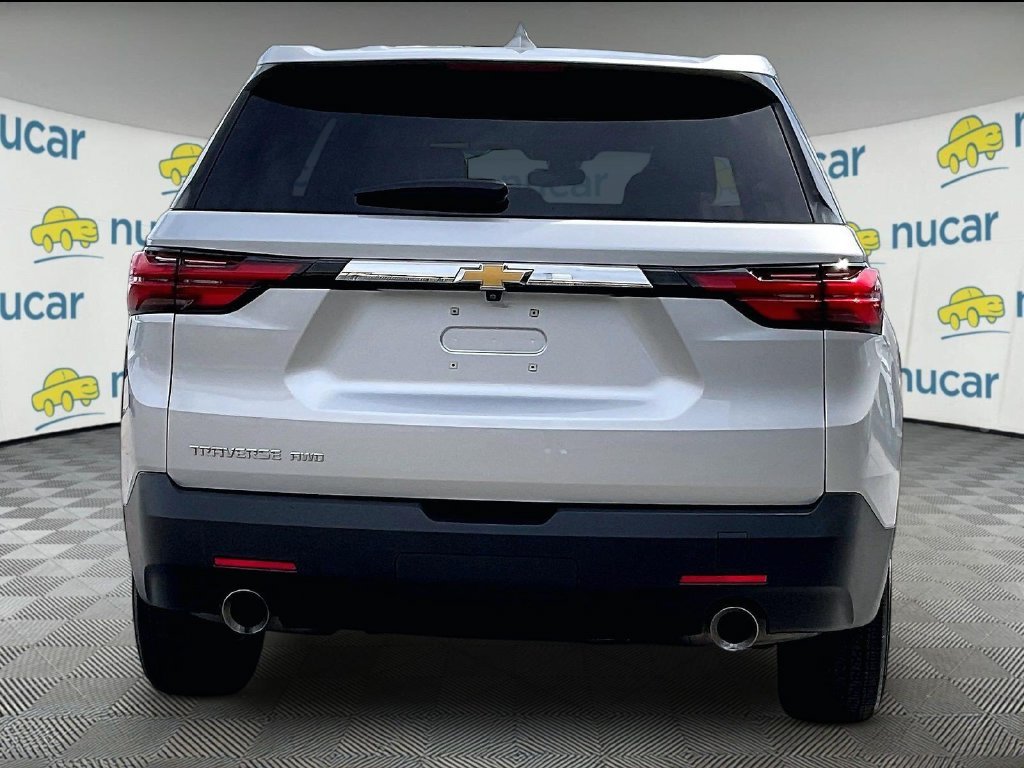 Used 2022 Silver Chevrolet LS image 5