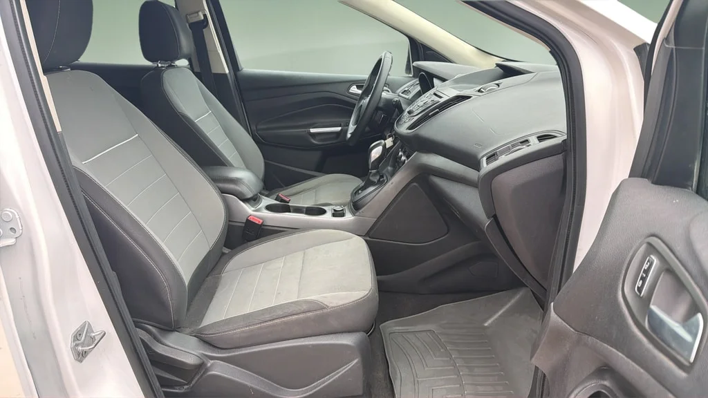 Used 2014 Oxford White Ford SE image 11