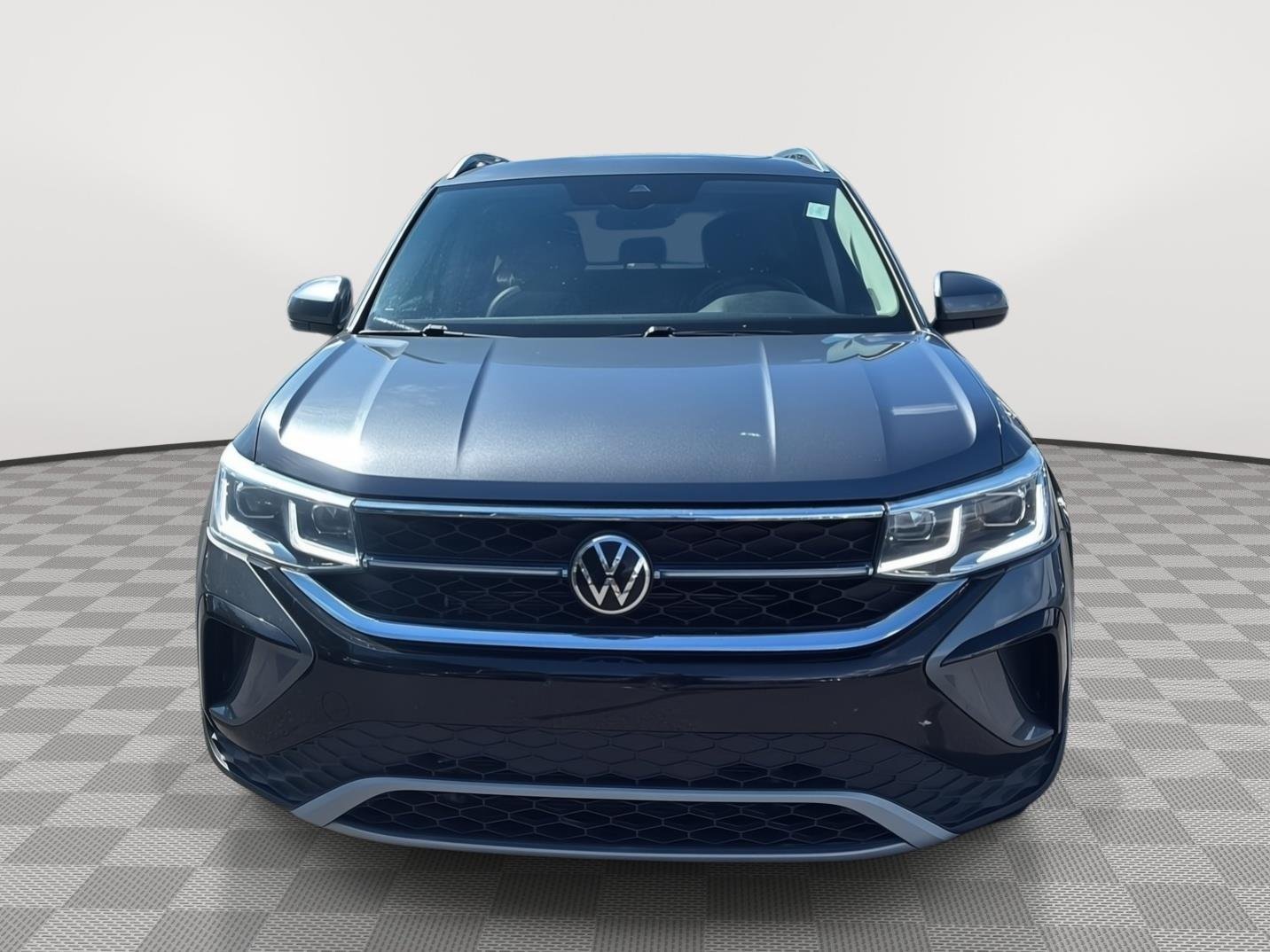 Used 2022 Platinum Gray Metallic Volkswagen SEL image 2
