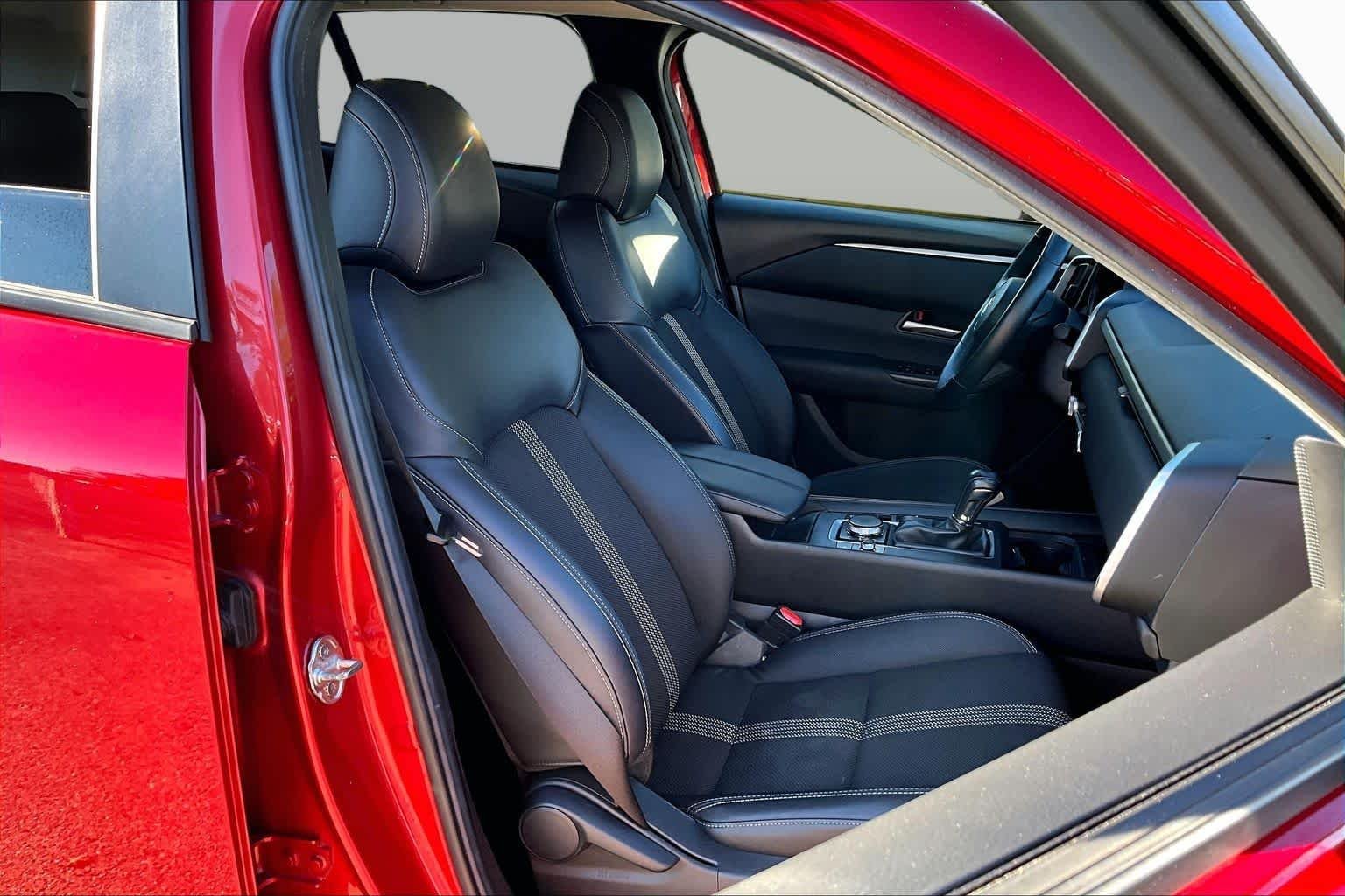 Used 2025 Soul Red Crystal Metallic Mazda 2.5 S Preferred Package image 9