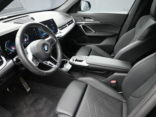 Used 2026 Black BMW xDrive28i image 16