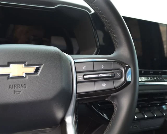 2024 Chevrolet Colorado LT - Photo 17