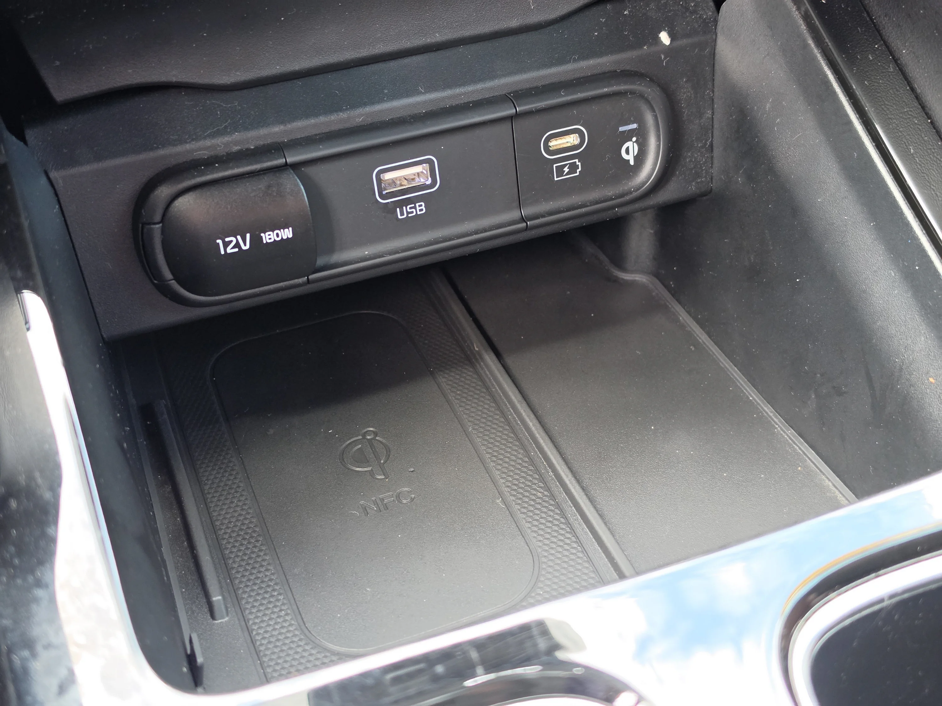 Used 2024 Gravity Gray Kia SX Prestige image 31