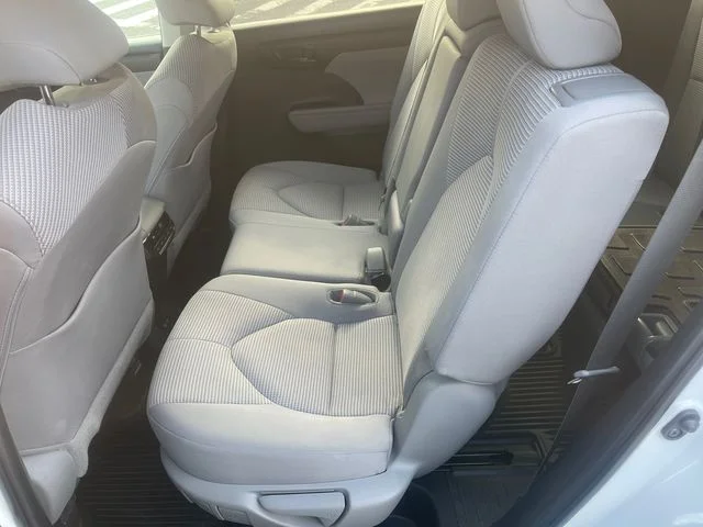Used 2023 White Toyota LE image 19