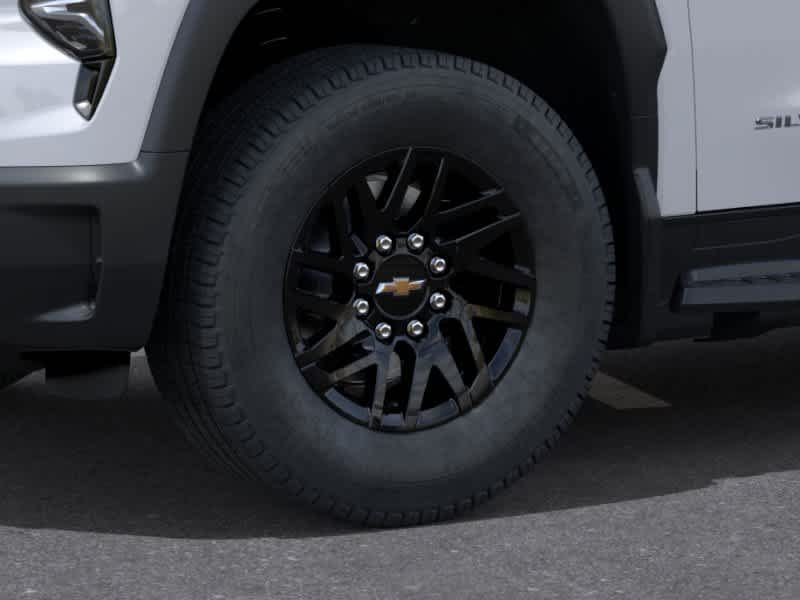 New 2026 Summit White Chevrolet LT - Standard Range image 9