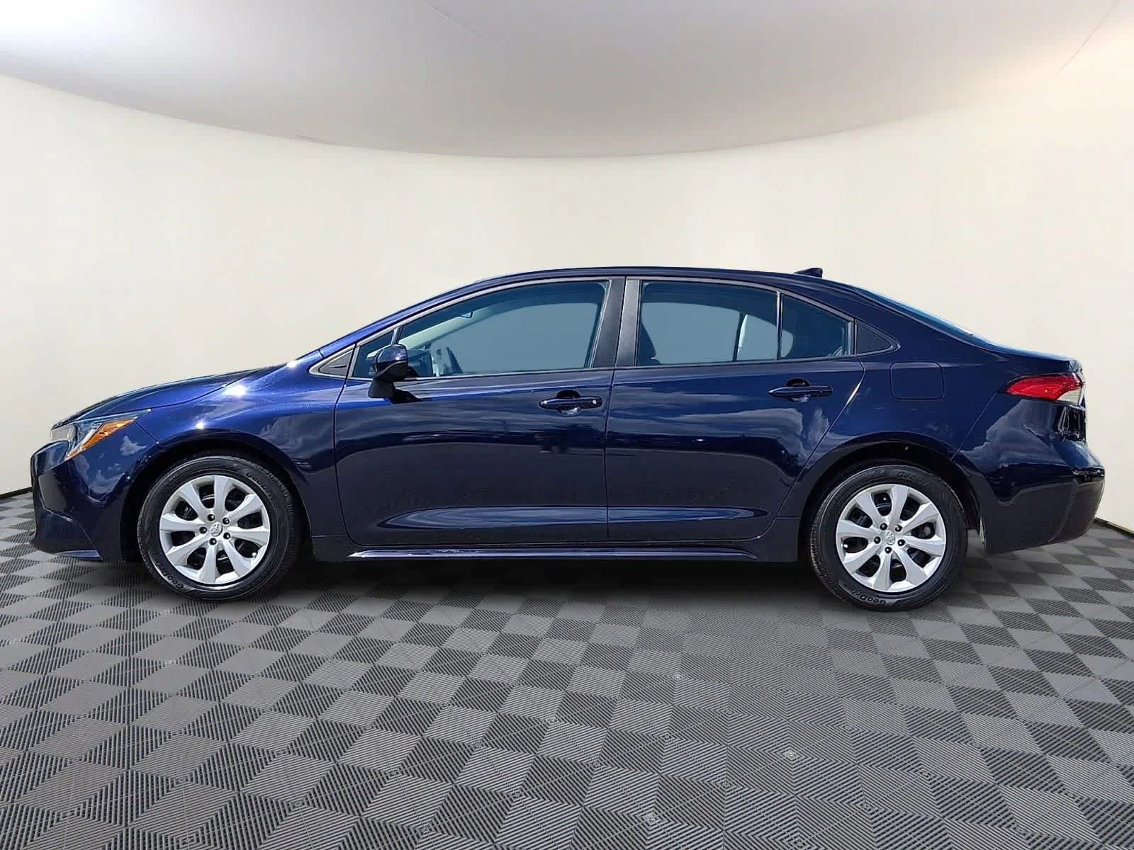 Certified Used 2024 Blueprint Toyota LE image 9