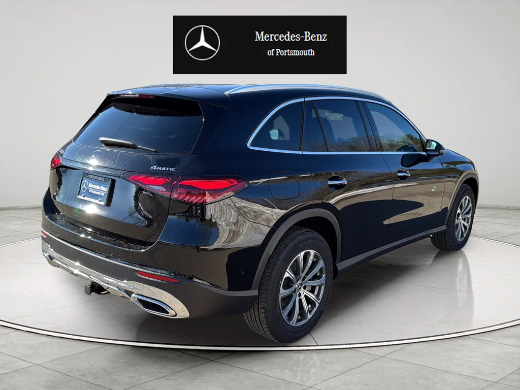 Certified Used 2026 Black Mercedes-Benz GLC 300 image 5