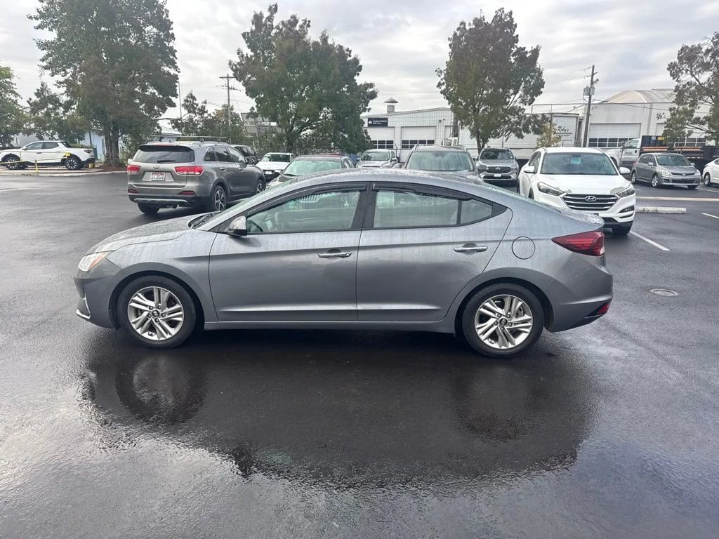 Used 2019 Gray Hyundai SEL image 2