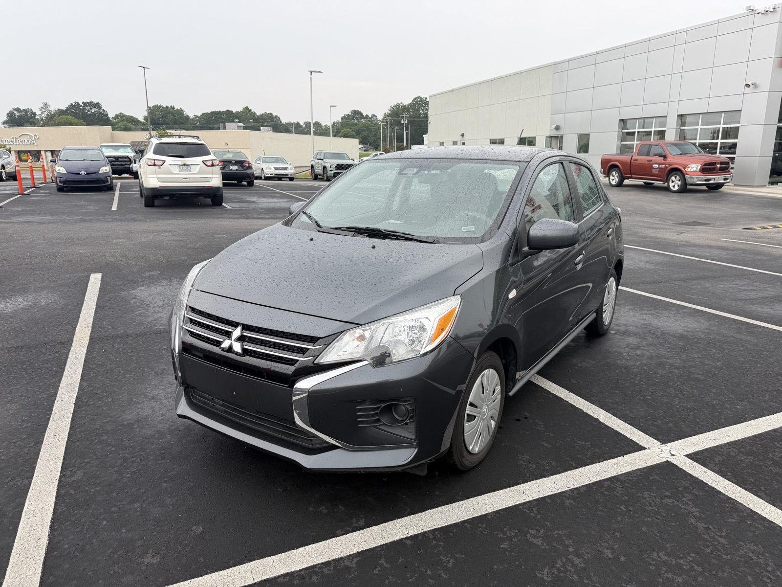 Used 2024  Mitsubishi ES image 3