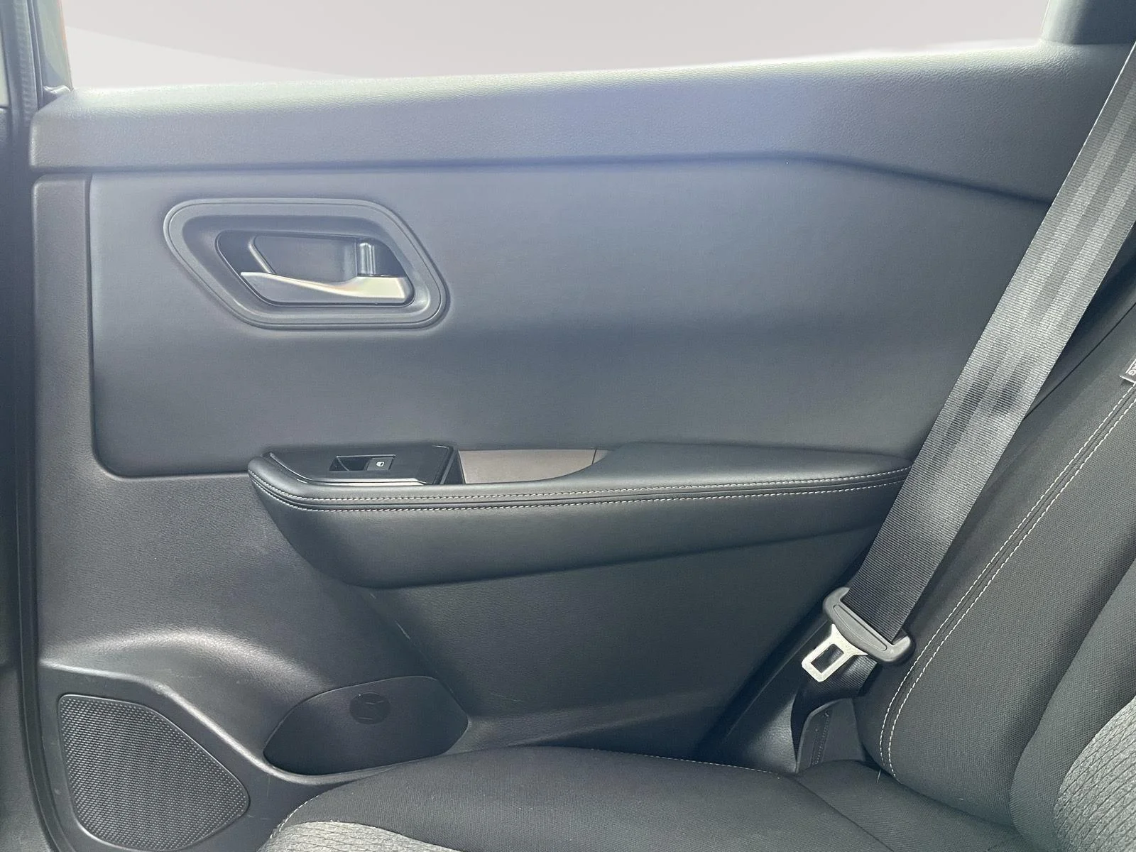 Used 2025 GRAY NISSAN  image 15