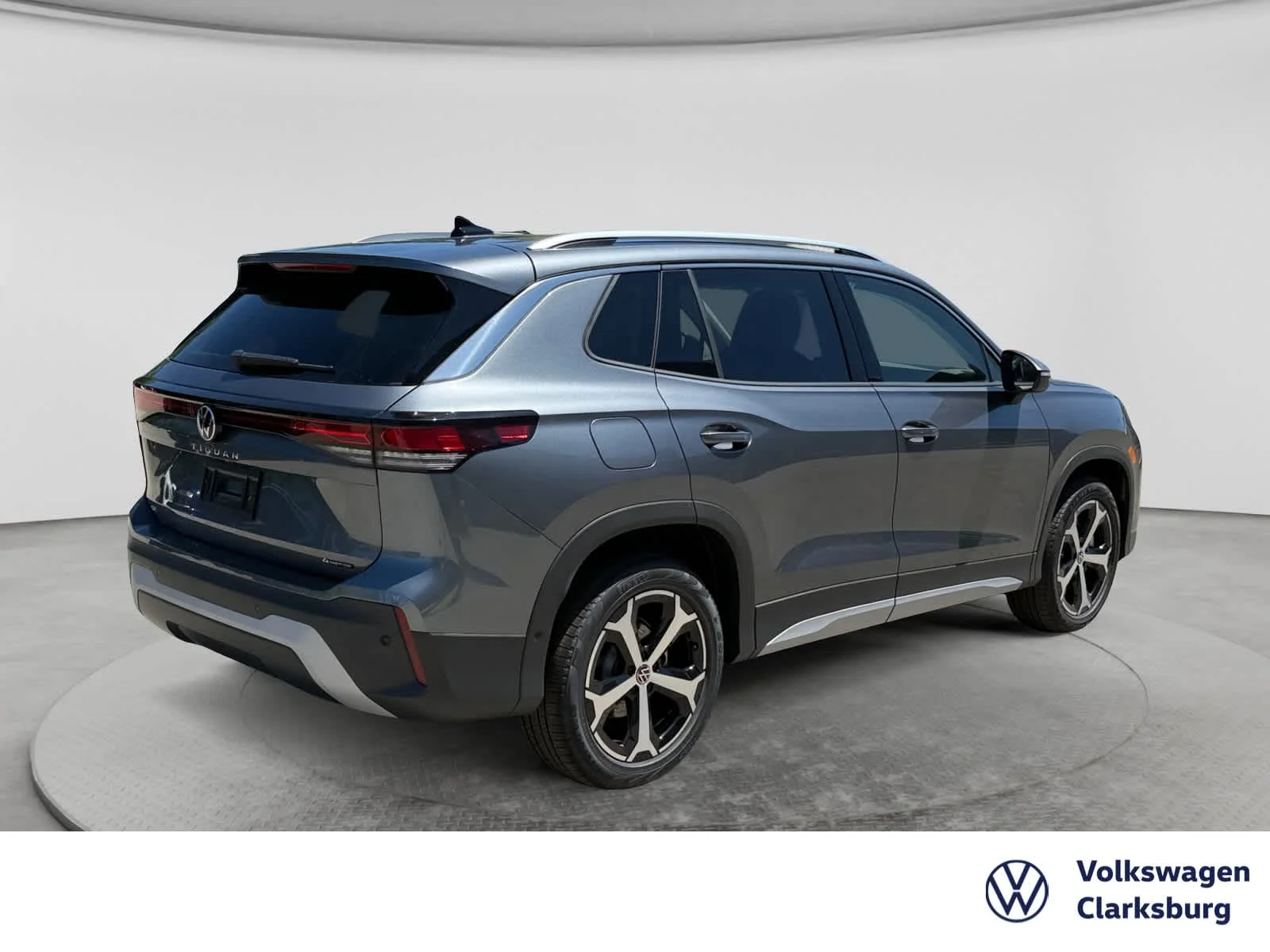 New 2026 Platinum Gray Metallic Volkswagen SE image 5