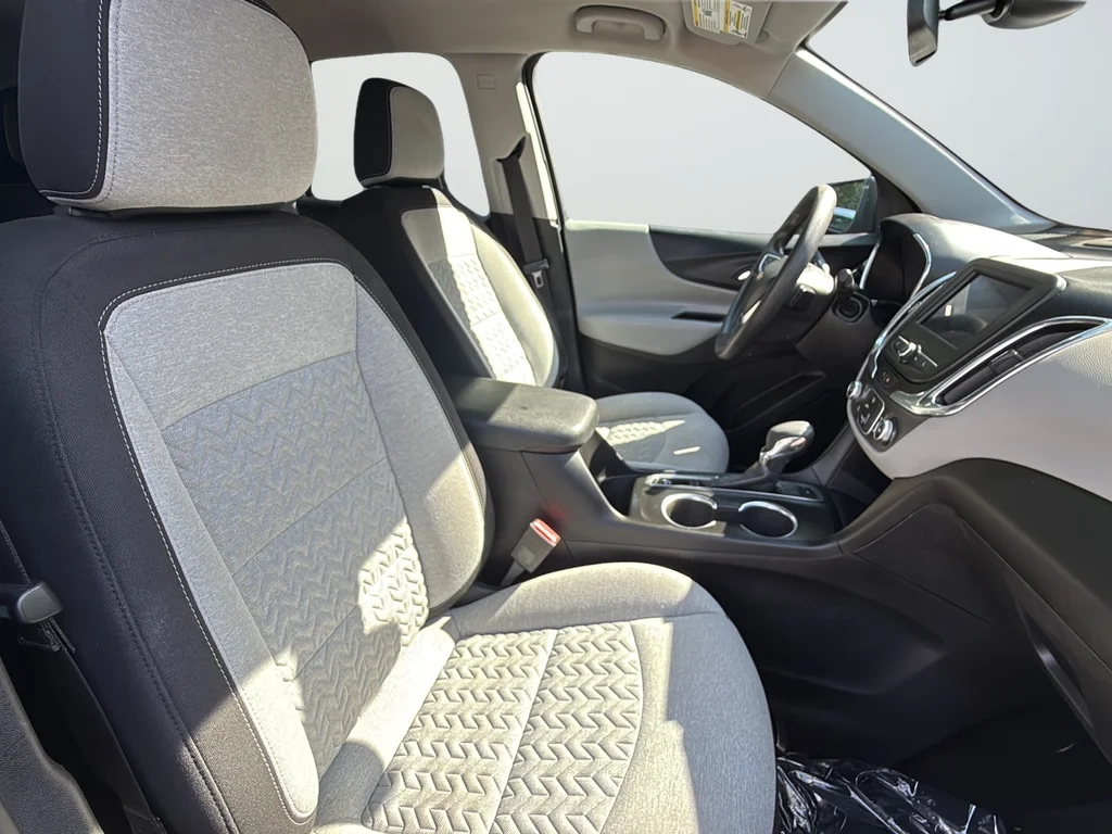 Used 2022 Gray Chevrolet LT image 29