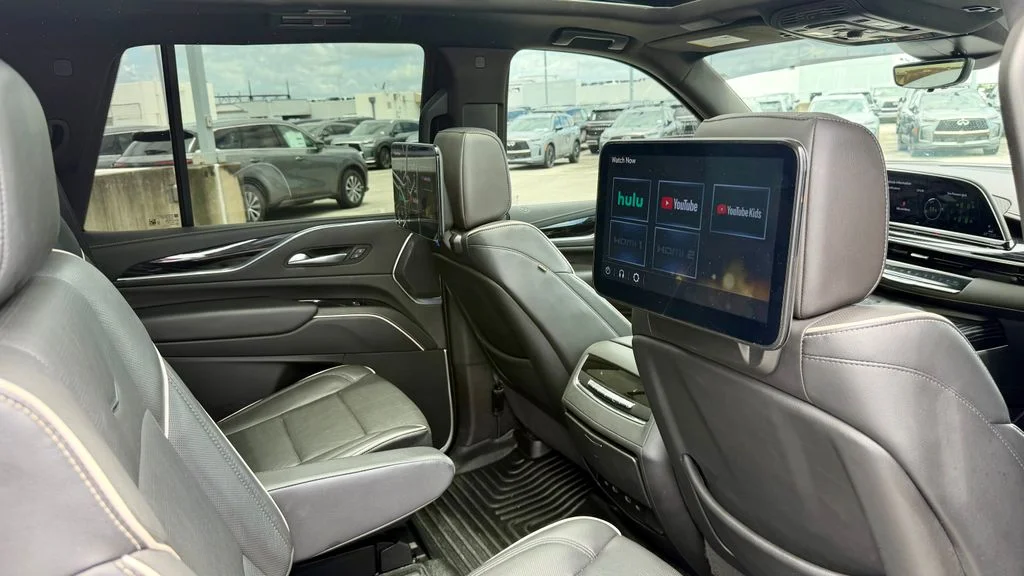 Used 2023 Black Cadillac Sport image 10