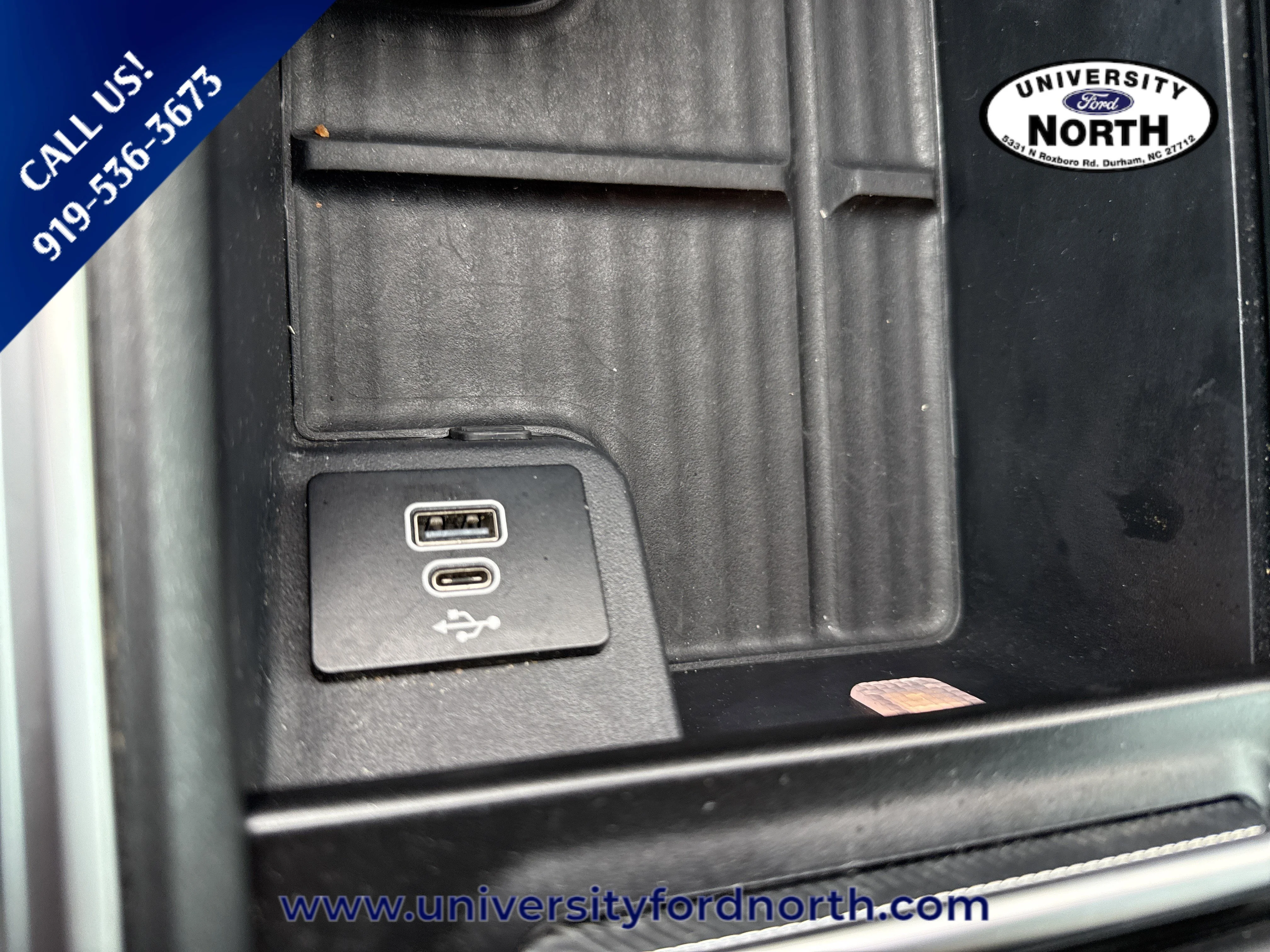 Used 2025 Agate Black Metallic Ford Active image 29