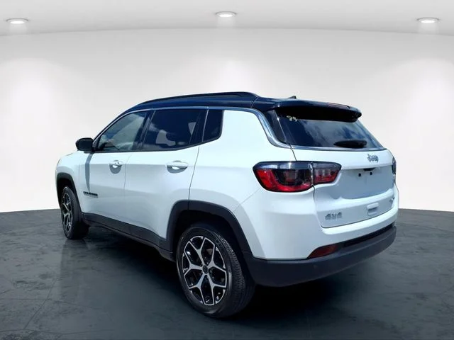 Used 2025 White Jeep Limited image 19