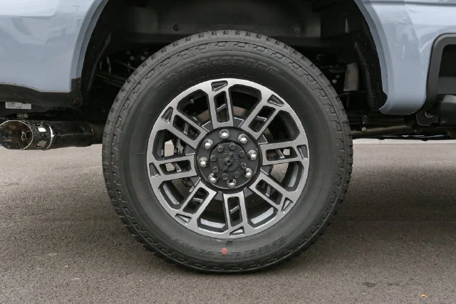New 2027 Glacier Gray Metallic Tri-Coat Ford Platinum image 13