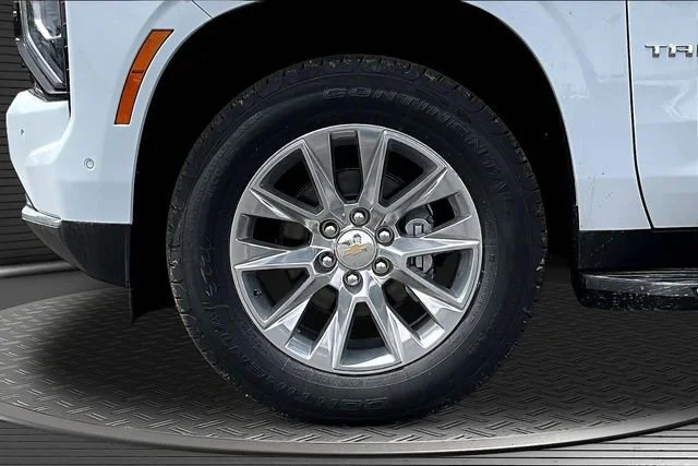 New 2026 Polar White Tricoat Chevrolet Premier image 13