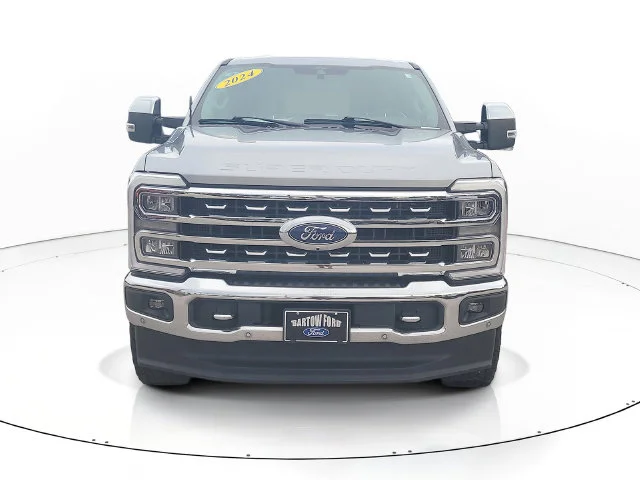 Used 2024 Silver Ford Lariat image 2