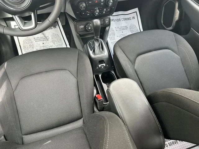 Used 2023 Black Jeep Latitude image 24