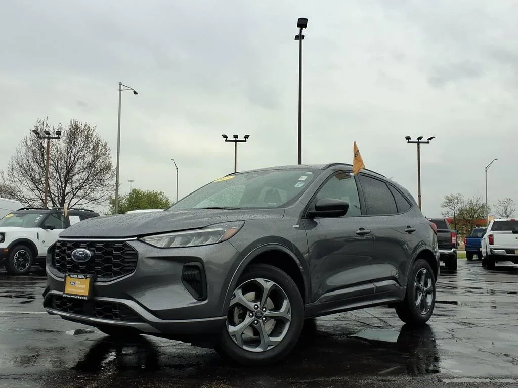 Certified Used 2024 Gray Metallic Ford ST-Line image 3