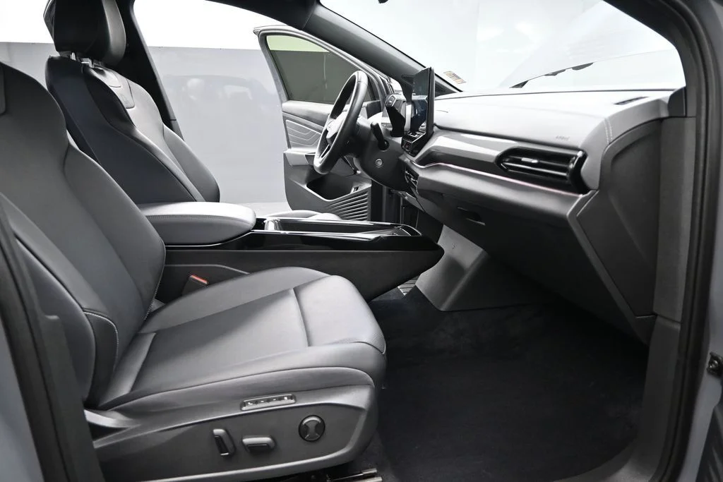 Used 2023 Gray Volkswagen Pro S image 20