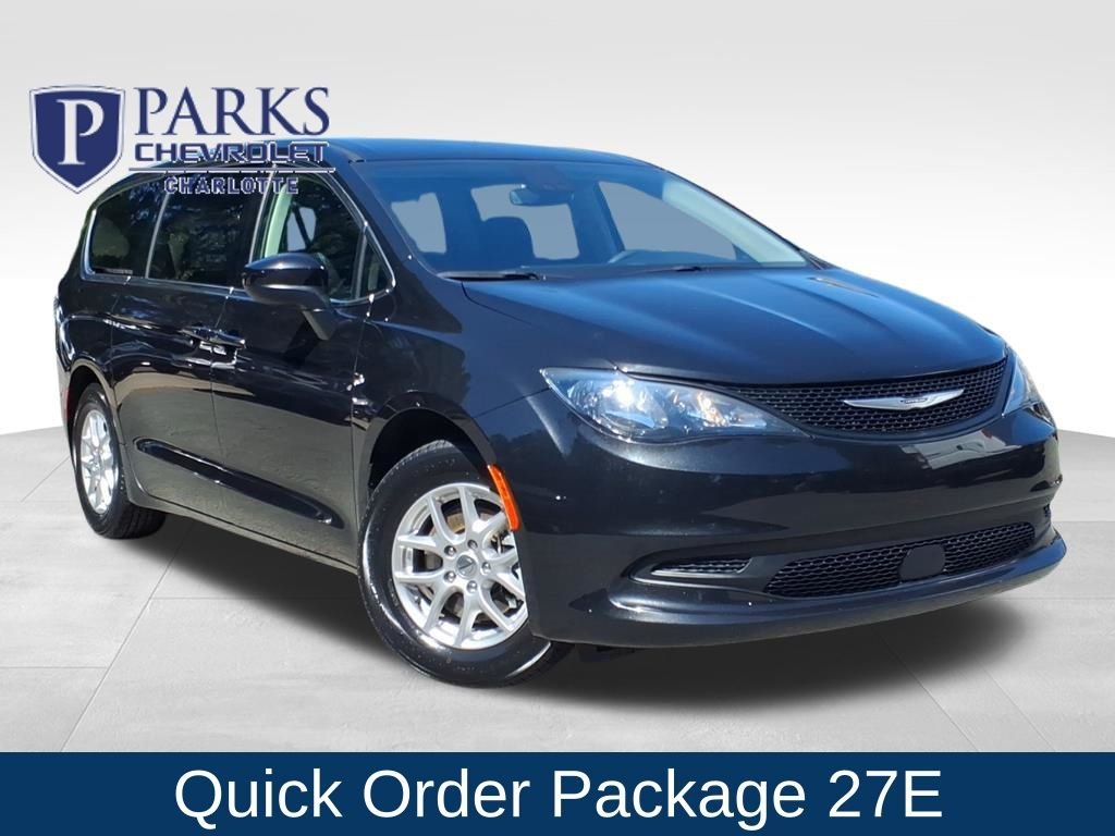 2023 Chrysler Voyager