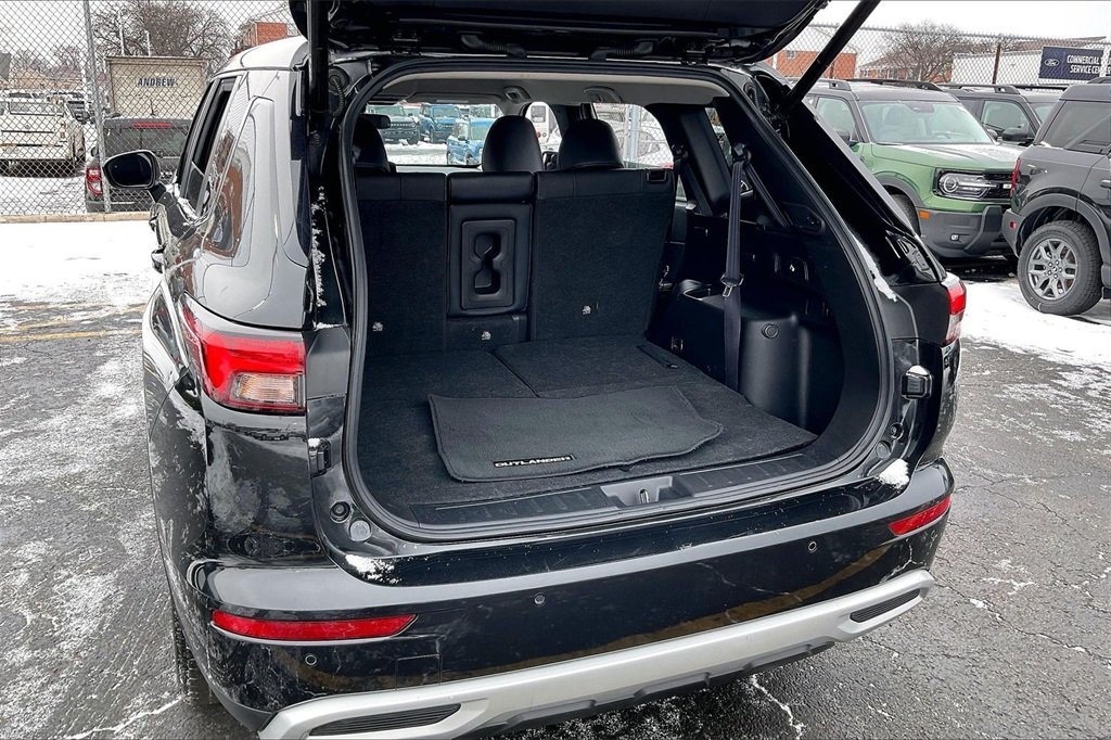 2024 MITSUBISHI OUTLANDER - Image 25