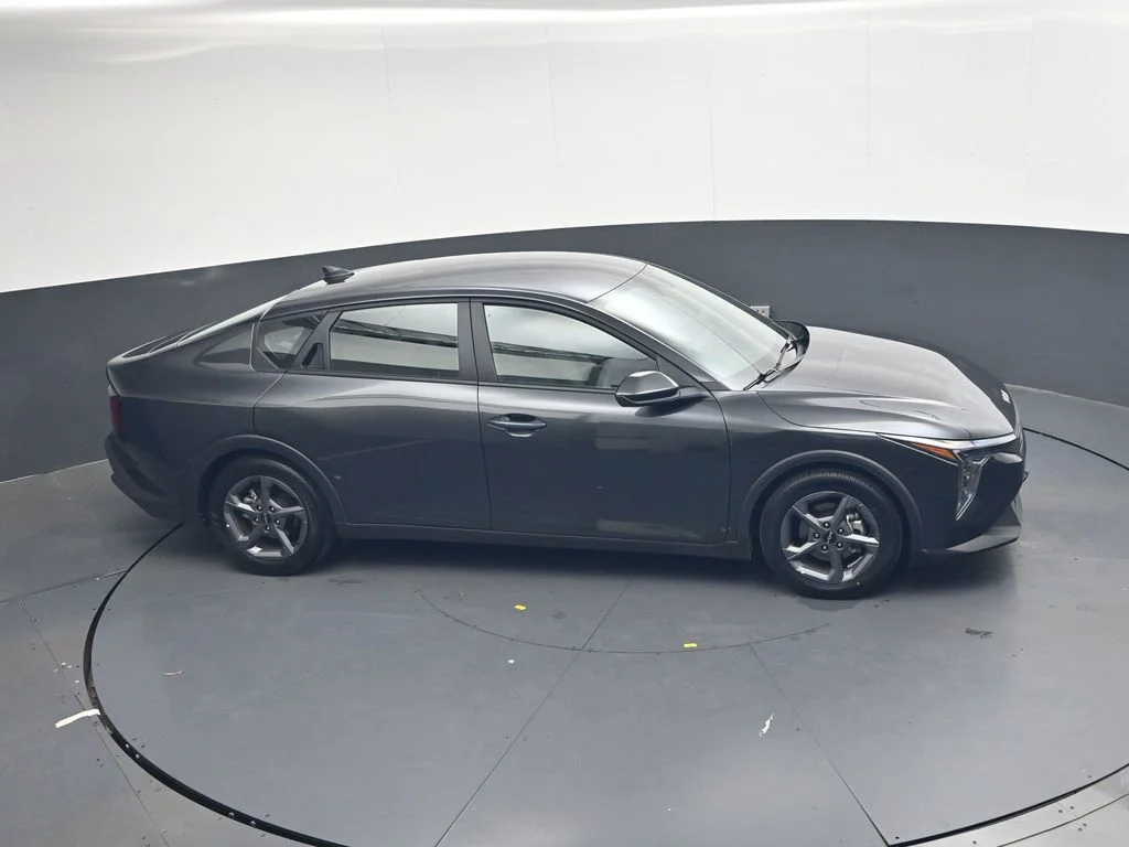 Used 2025 Gray Kia LXS image 26